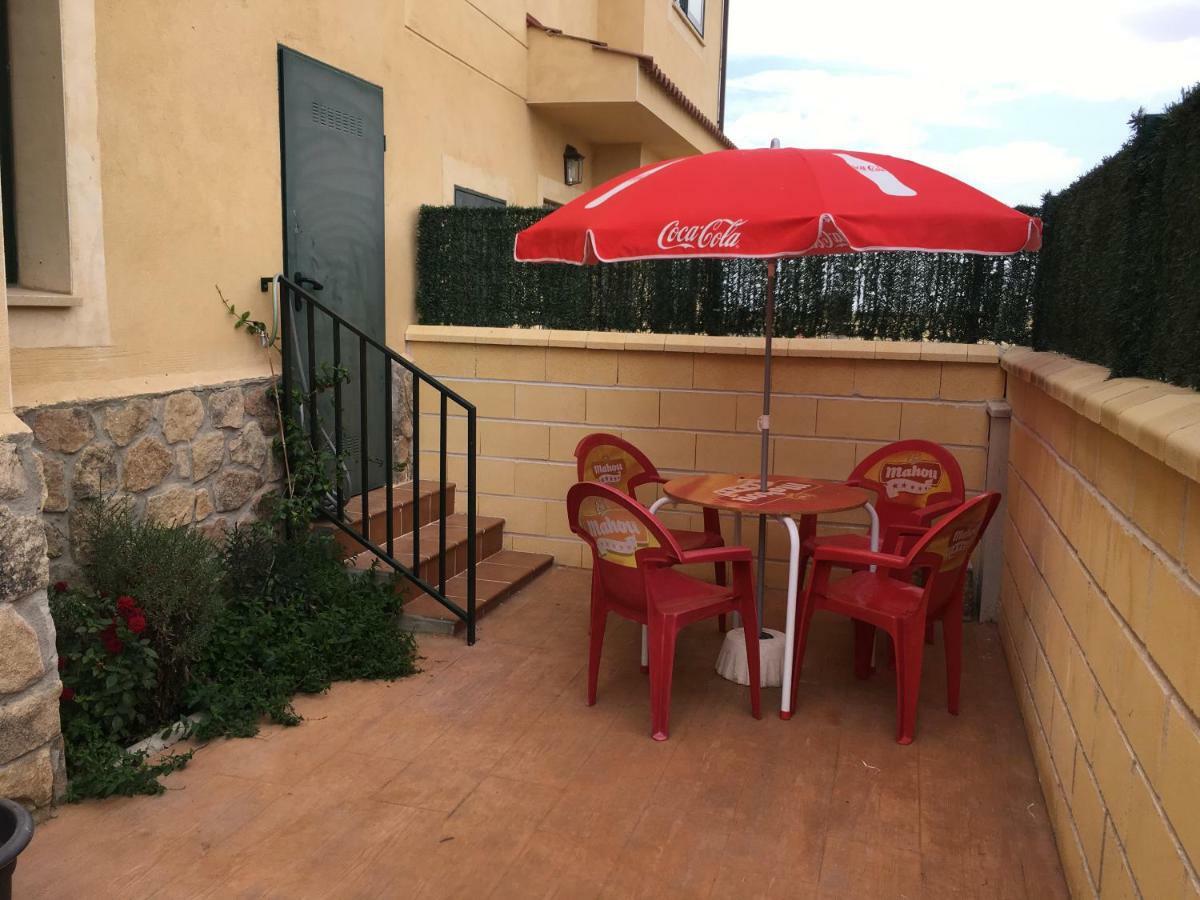 Chalet Pradonavas Navas de San Antonio Exteriér fotografie