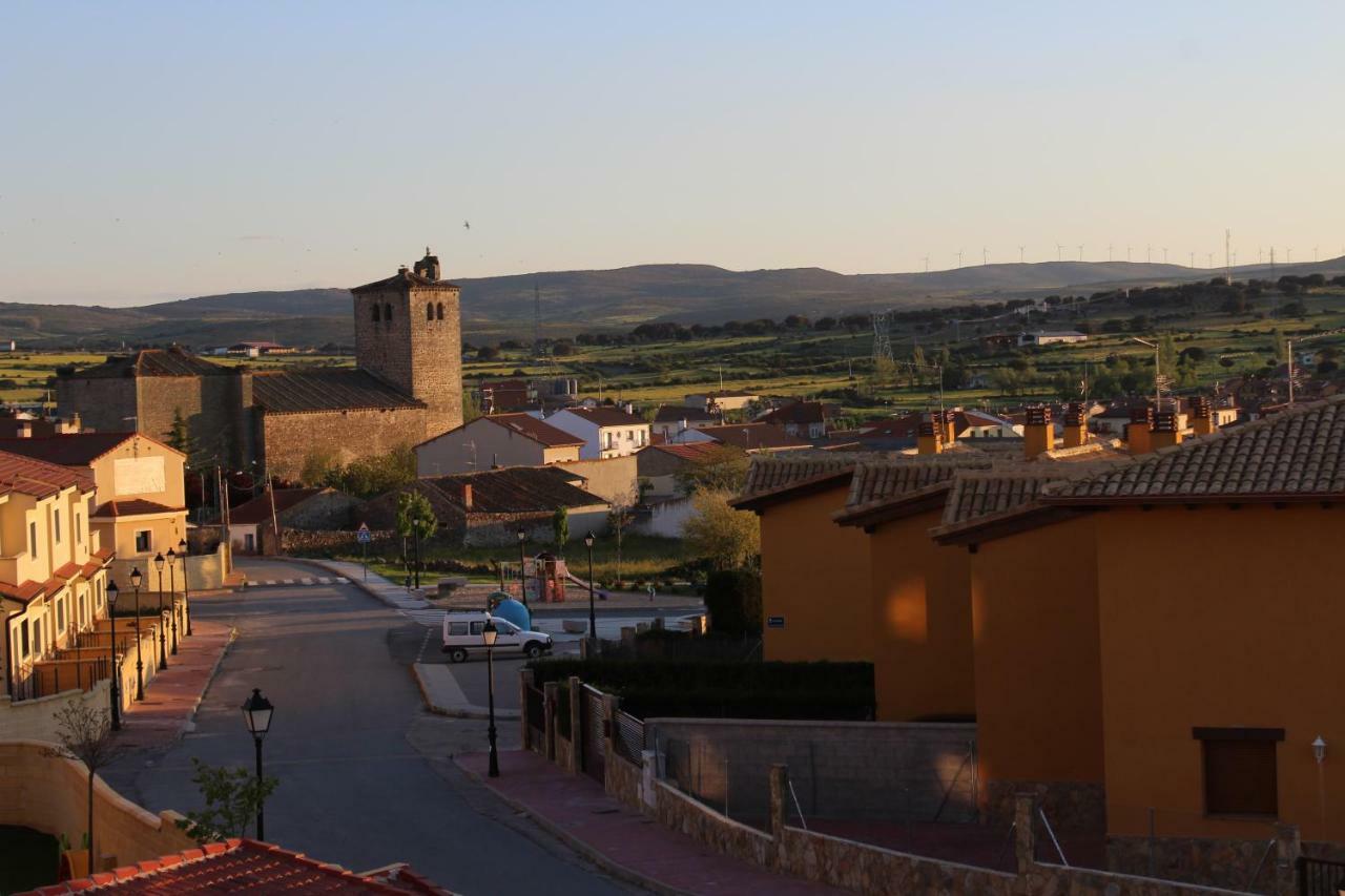 Chalet Pradonavas Navas de San Antonio Exteriér fotografie